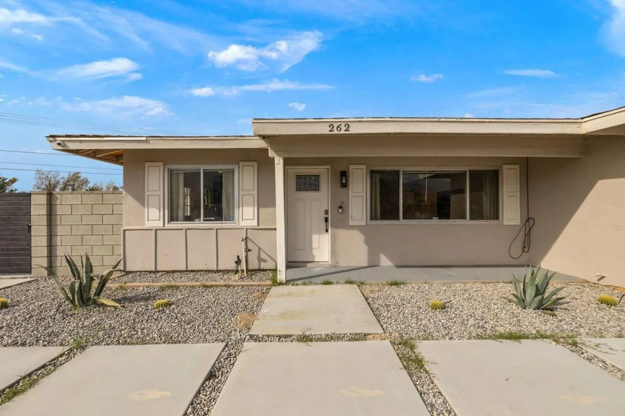 Holiday home Sunview Paradise By Rather Be Properties Palm Springs